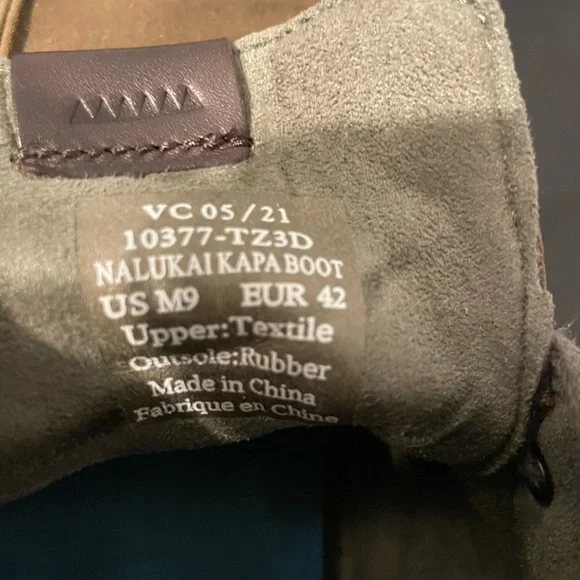 OluKai Men's army green/tan  Boots size 9 - Picture 9 of 9